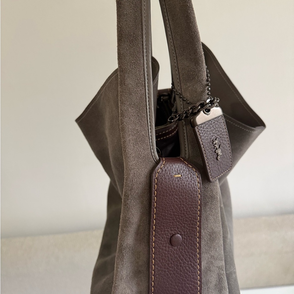 Coach 1941 Bandit Hobo 39 Grey Suede Extremely Rare - Picture 10 of 16